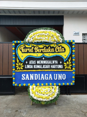 Papan Bunga Duka di Petukangan Selatan